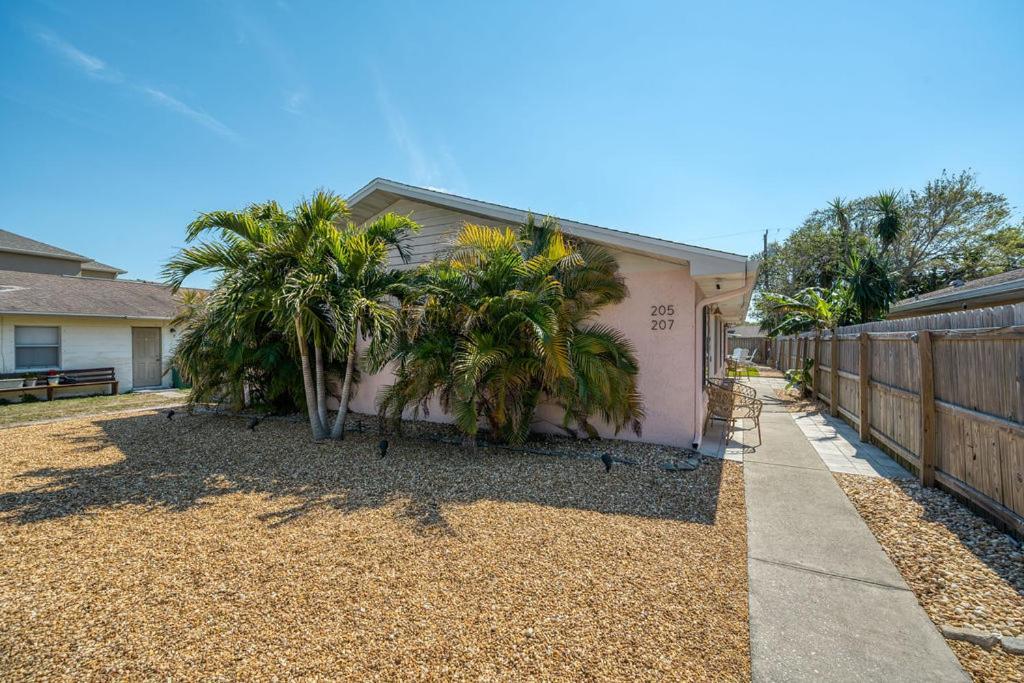 Luxury Villa 3 Blocks From The Beach With Pool A Fire Pit And Outdoor Oasis Cape Canaveral Esterno foto
